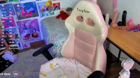 111lucygrim111 online show from July 28, 7:39 pm