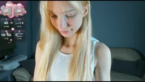 Kira online show from November 15, 7:04 pm