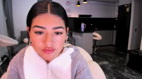 Hello soy bonnie  online show from September 12, 1:50 am