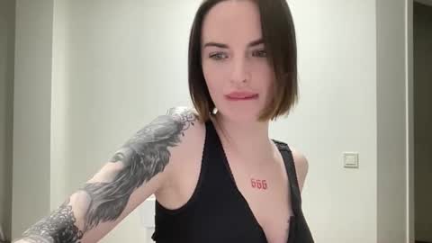 DOVE online show from November 3, 9:19 pm