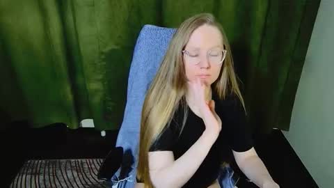    online show from March 21, 6:24 pm