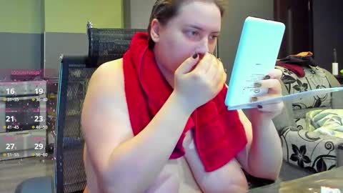 1LINDSEY1 online show from October 28, 12:49 am