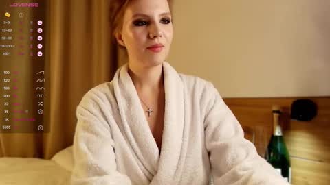 VICTORIA online show from October 6, 1:11 am