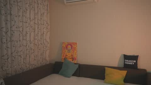 Elley  online show from December 19, 4:24 pm