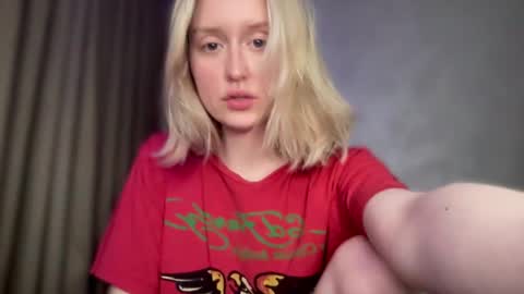 Snapshot of 2kepler22b chatting on January 16, 8:57 pm  . online show from January 16, 8:57 pm