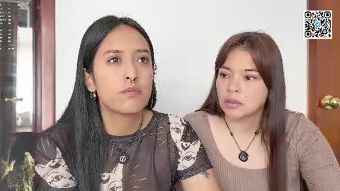 Dalilah and Tarah online show from June 13, 6:38 pm