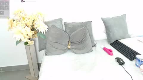 493ashlyfoxx online show from July 18, 11:40 pm
