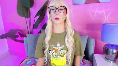 Abril  online show from September 24, 4:33 am