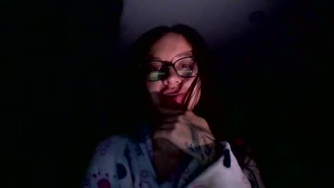 _alyson online show from April 17, 8:05 am