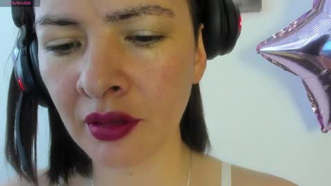 antonia online show from June 6, 3:07 pm