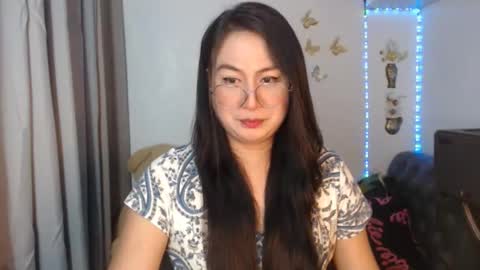 Snapshot of _arah chatting on September 28, 12:10 pm arah online show from September 28, 12:10 pm