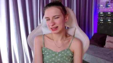 _ash_leyy_ online show from March 8, 1:46 am