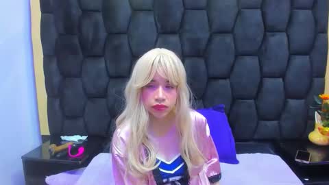 _bella_barbie online show from April 3, 3:48 am