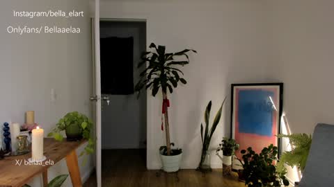 Ella  online show from December 16, 11:07 pm