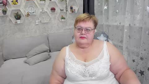 Snapshot of _big_beautiful_love_ chatting on December 29, 8:26 pm Louise  ONLY IN PVT  Masturbation with dildo and cum  Naked  Show and play with pussy  Blow job  Hand job  ONLY IN PVT  online show from December 29, 8:26 pm