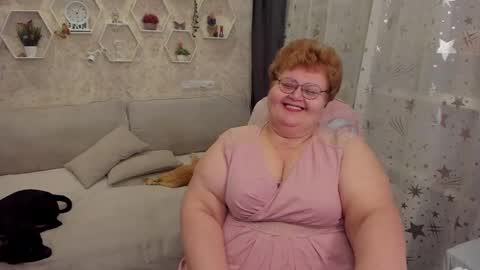 Snapshot of _big_beautiful_love_ chatting on February 27, 8:09 pm Louise  ONLY IN PVT  Masturbation with dildo and cum  Naked  Show and play with pussy  Blow job  Hand job  ONLY IN PVT  online show from February 27, 8:09 pm