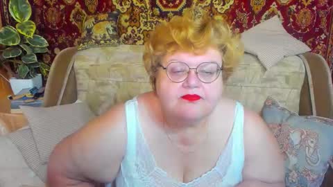 Snapshot of _big_beautiful_love_ chatting on October 11, 7:16 pm Louise  ONLY IN PVT  Masturbation with dildo and cum  Naked  Show and play with pussy  Blow job  Hand job  ONLY IN PVT  online show from October 11, 7:16 pm