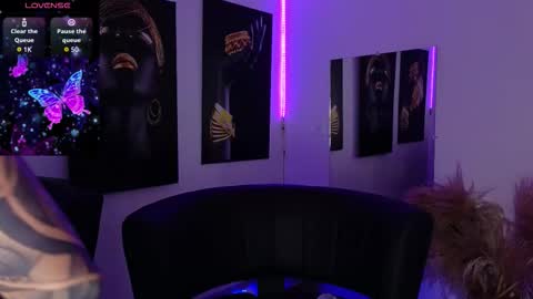 Brenna online show from November 3, 7:29 pm