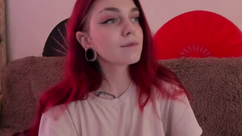 Caroline online show from April 4, 11:53 am