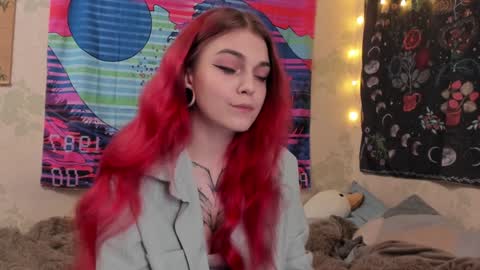 Snapshot of _caroline_coy chatting on December 3, 2:05 pm Caroline online show from December 3, 2:05 pm