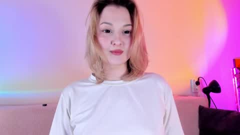 Christina Chris online show from April 15, 9:21 am