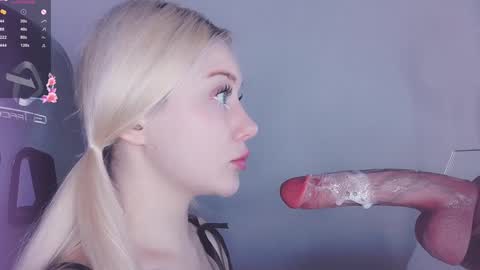 Snapshot of _chatur_babe chatting on January 31, 4:17 pm Angelina online show from January 31, 4:17 pm