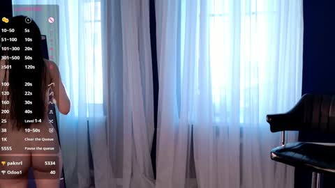 _chillbacca_ online show from April 11, 7:45 am