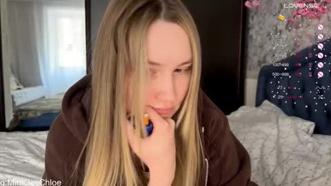 _chloe_miller_ online show from January 16, 8:10 am