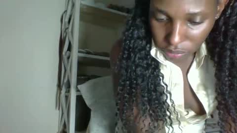 clara online show from March 30, 11:21 am