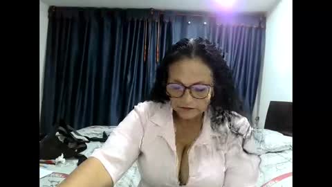 _cristal15 online show from December 3, 3:53 am