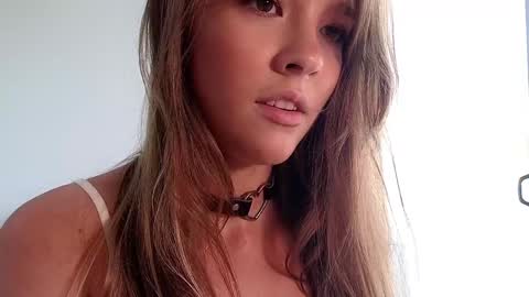 DemiDee online show from October 9, 9:57 am