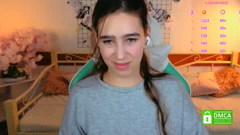 Lizzy  online show from March 10, 5:00 am