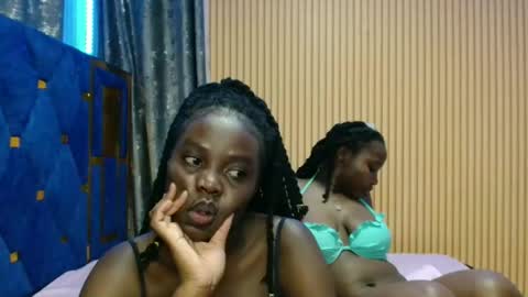 Elinah online show from November 23, 10:11 pm