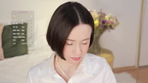 Essie  online show from December 20, 8:55 pm