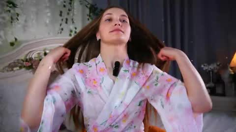 Milly online show from May 24, 1:59 am