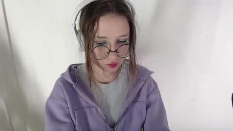 Hannaolotl online show from February 3, 1:05 pm