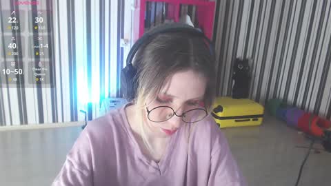 Hannaolotl online show from December 24, 5:23 pm