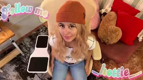 Snapshot of _hottie__ chatting on September 26, 11:45 pm _hottie__ online show from September 26, 11:45 pm