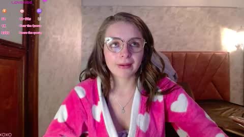Snapshot of _isaabellaa chatting on October 20, 6:33 pm Isa online show from October 20, 6:33 pm