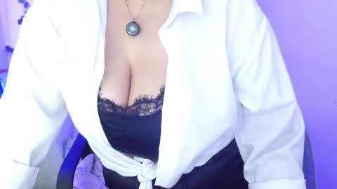 Snapshot of _isis74_ chatting on October 26, 10:16 pm Camila online show from October 26, 10:16 pm