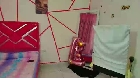 Snapshot of _jessi69_ chatting on February 18, 11:52 pm Jesica online show from February 18, 11:52 pm