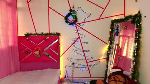 Snapshot of _jessi69_ chatting on December 24, 9:44 pm Jesica online show from December 24, 9:44 pm