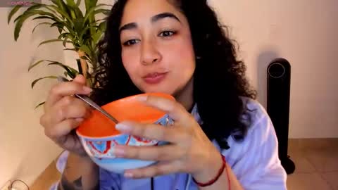     online show from December 4, 11:49 pm