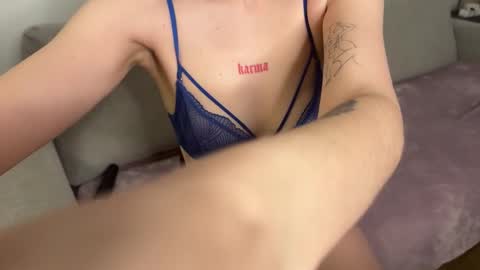 _kate_22 online show from November 16, 8:42 pm