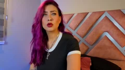 kelly online show from November 14, 1:33 pm