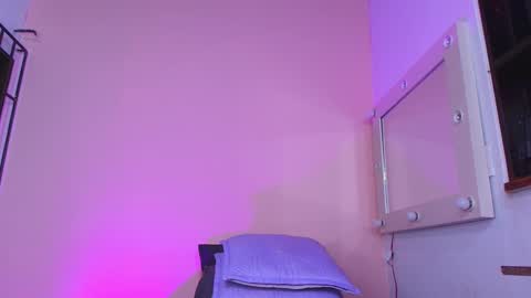 Kendall online show from September 18, 12:58 pm