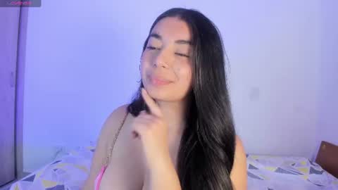 _kimtorres_1 online show from July 1, 4:28 pm