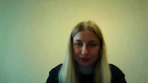 _kitty_joy online show from April 15, 12:49 pm