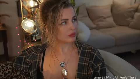 _lady__m_ online show from June 2, 6:25 am