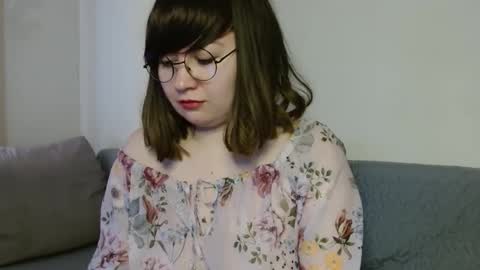 _lalilu_ online show from December 31, 7:53 am